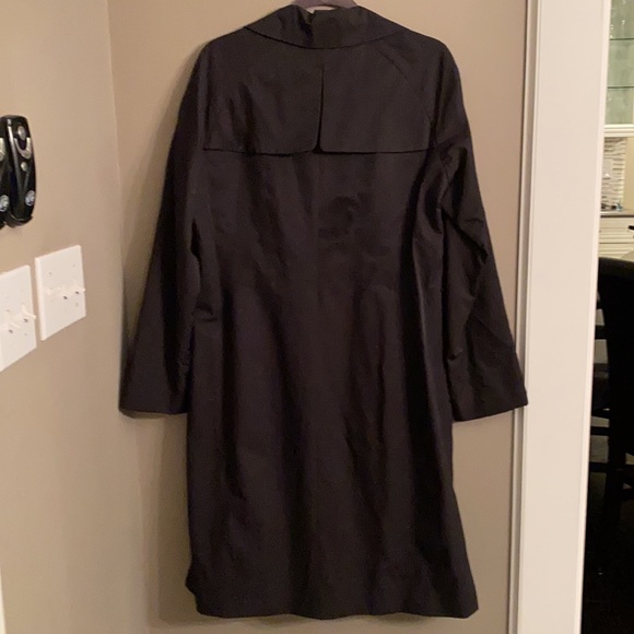 Lightweight trench coat by Ivanka Trump. Womens size large. - Picture 5 of 7